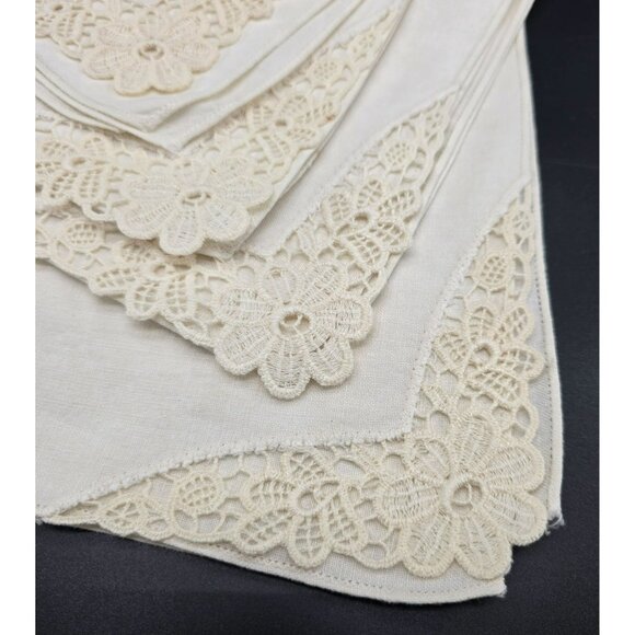 Vintage Cream Linen Napkins With Intricate Lace Floral Corners Set Of 4 JJ3964 - Picture 2 of 9